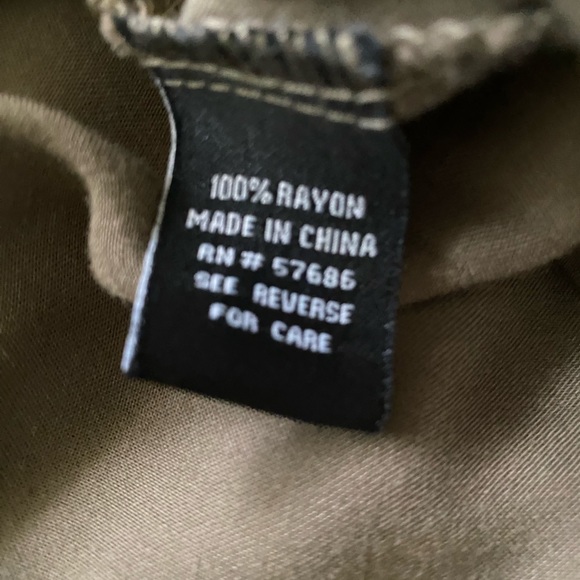 New Look Pants Women’s Medium Green Jogger Style Rayon Tapered, Front Pockets - Picture 4 of 9